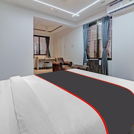 Collection O Crystal Hotel Pimpri-Chinchwad Eksteriør billede