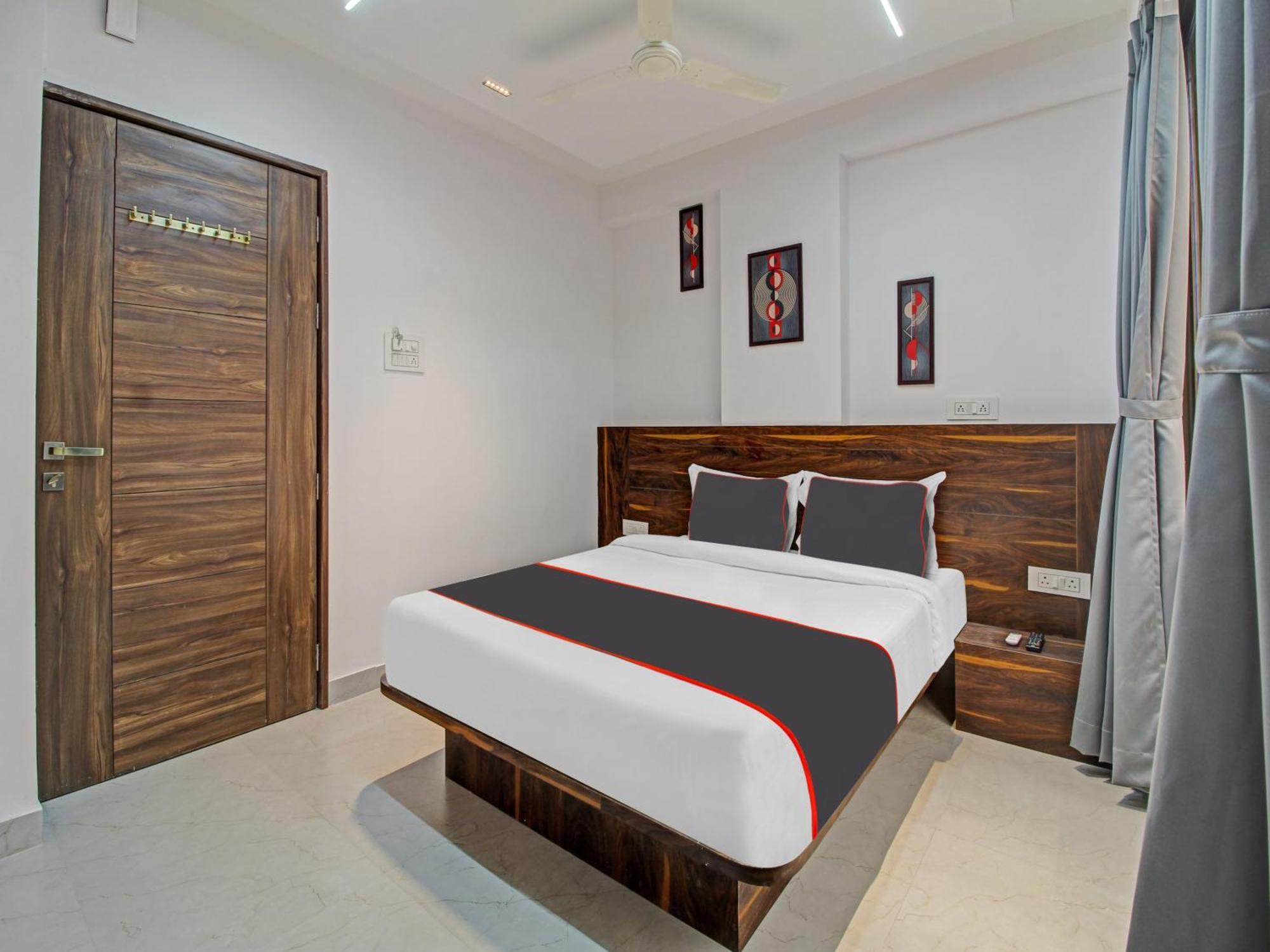 Collection O Crystal Hotel Pimpri-Chinchwad Eksteriør billede