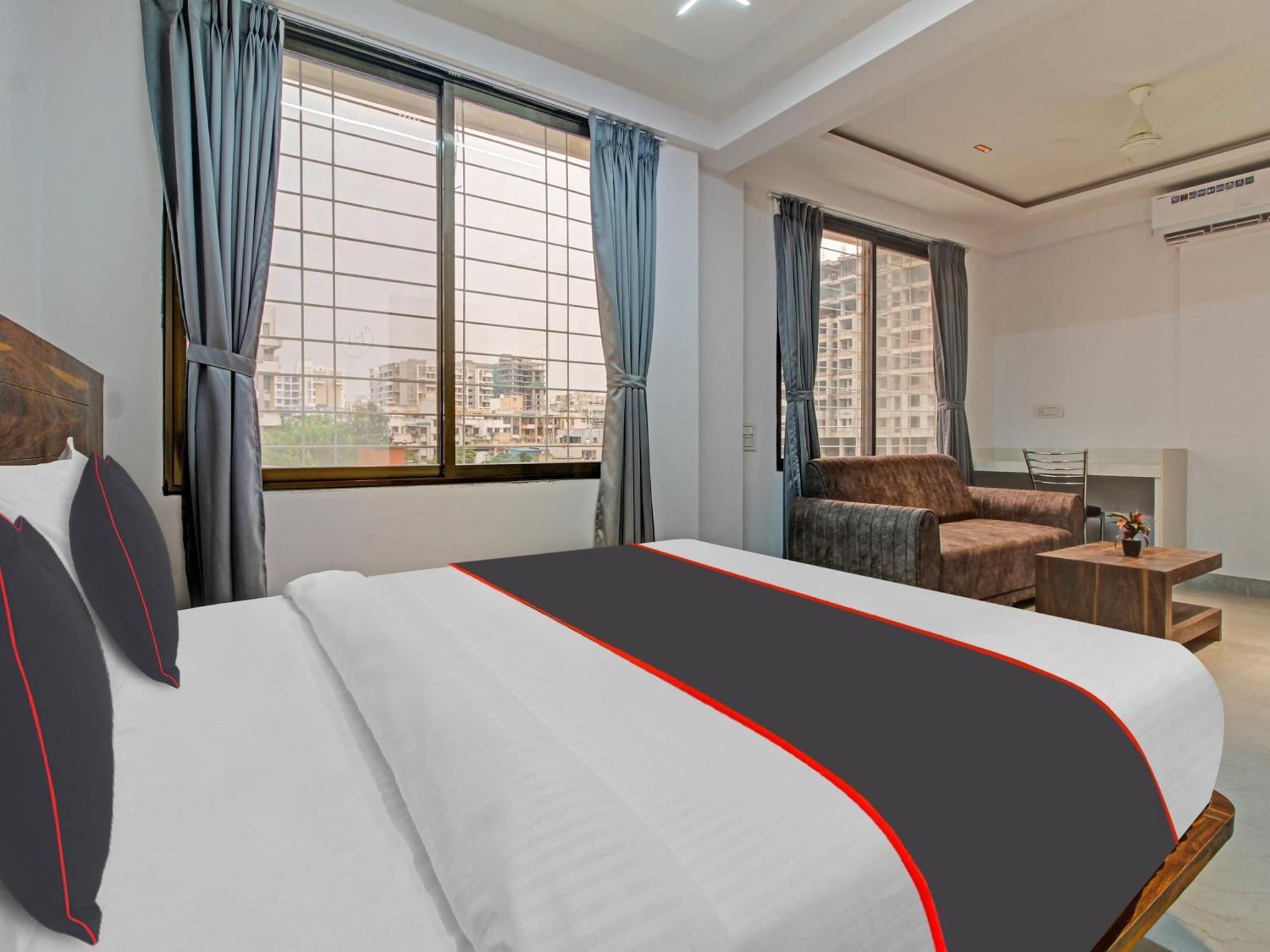 Collection O Crystal Hotel Pimpri-Chinchwad Eksteriør billede